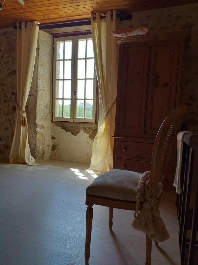 Gite Moulin De Ludieras Busserolles Dış mekan fotoğraf